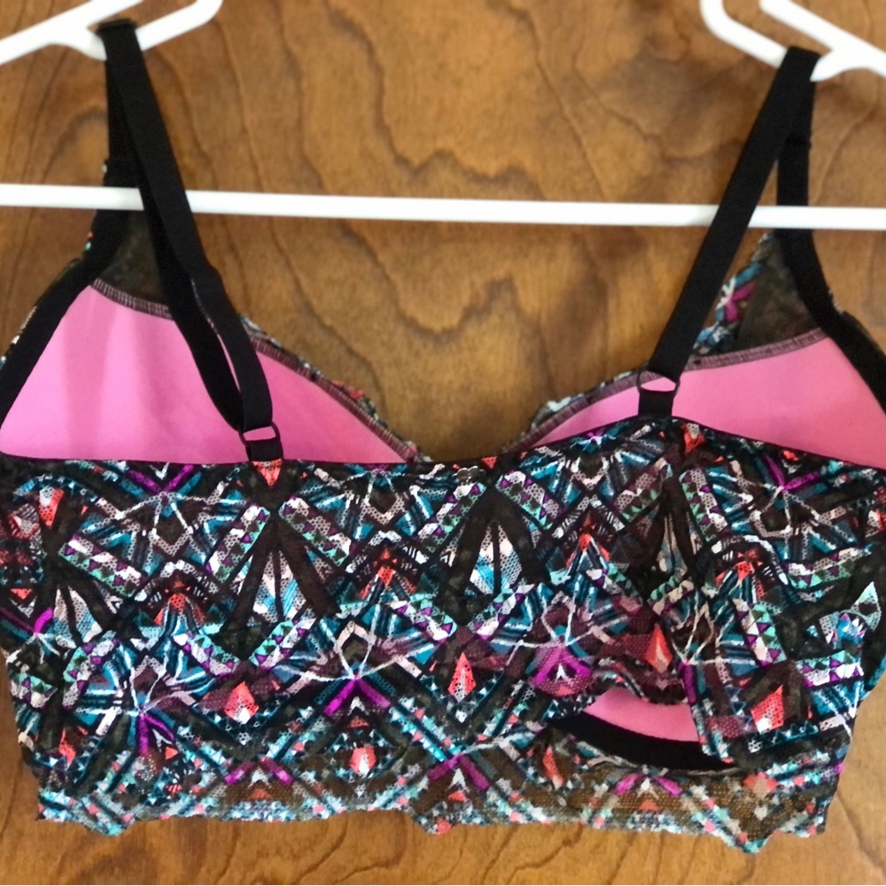 Victoria’s Secret Bra - Picture 2 of 3